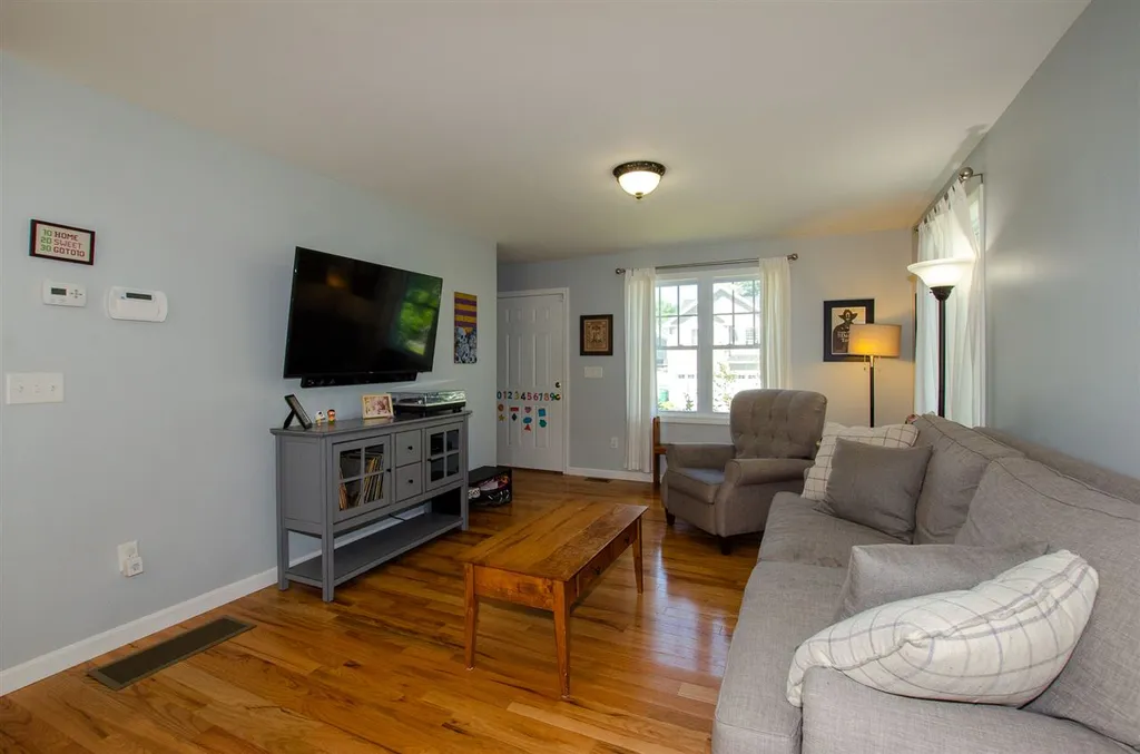 20 Rangeway Drive Rochester NH 03868