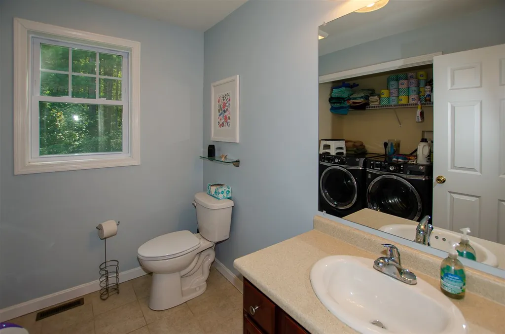 20 Rangeway Drive Rochester NH 03868