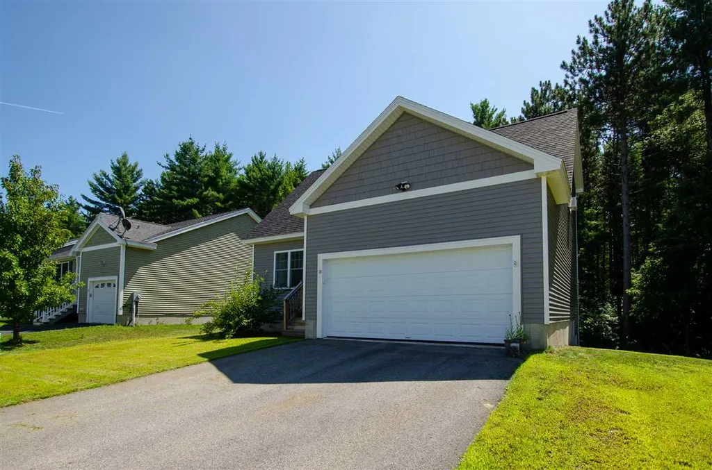 20 Rangeway Drive Rochester NH 03868