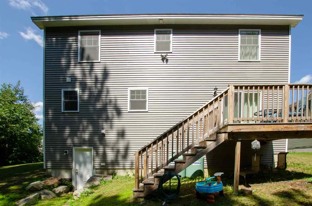 20 Rangeway Drive Rochester NH 03868