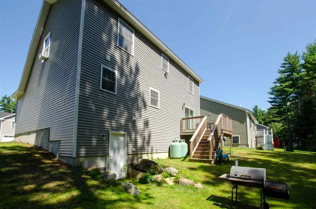 20 Rangeway Drive Rochester NH 03868