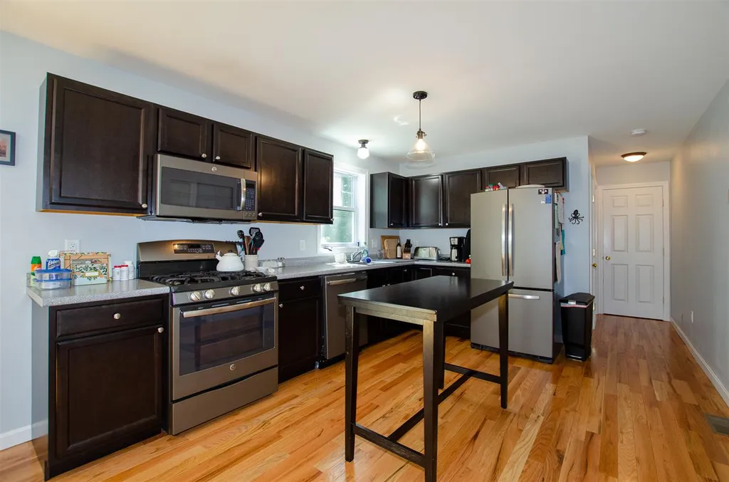 20 Rangeway Drive Rochester NH 03868