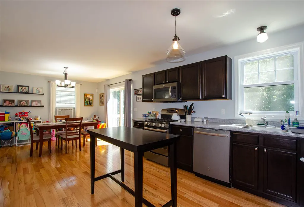 20 Rangeway Drive Rochester NH 03868