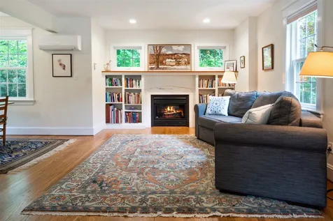 144 Everett Park New London NH 03257