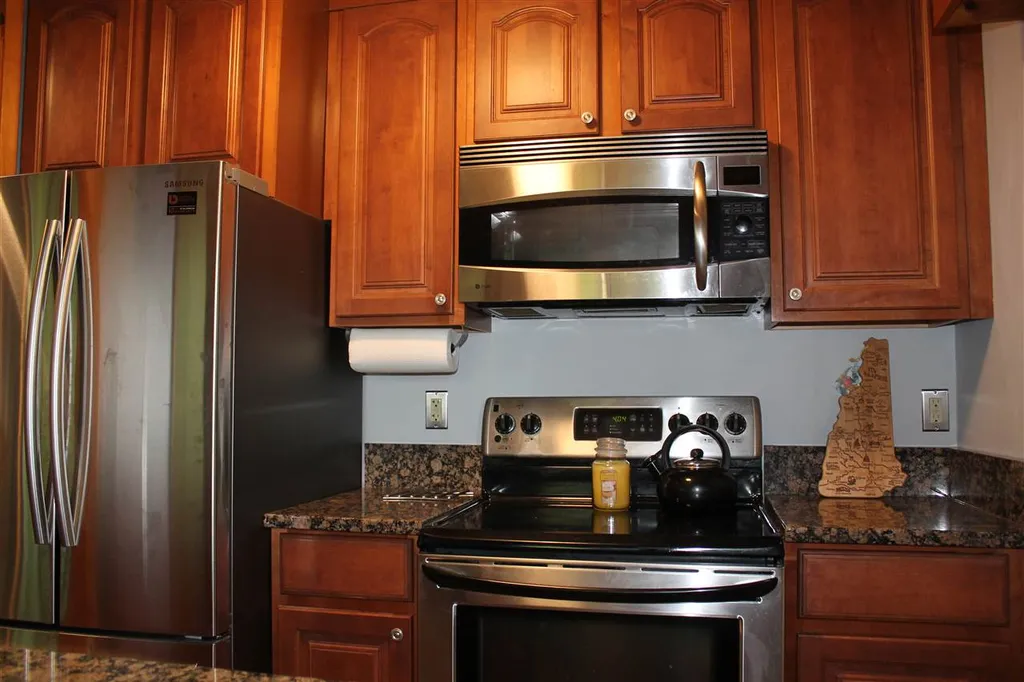 140 Hodgeman Hill Road Campton NH 03223