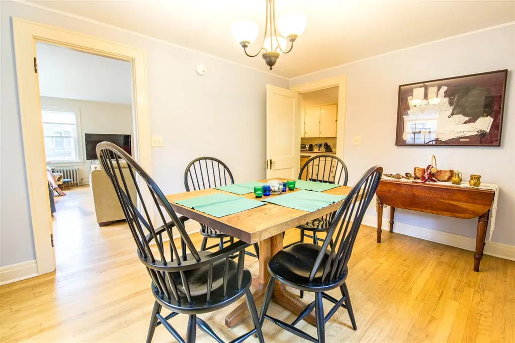 25 Cliff Street Burlington VT 05401