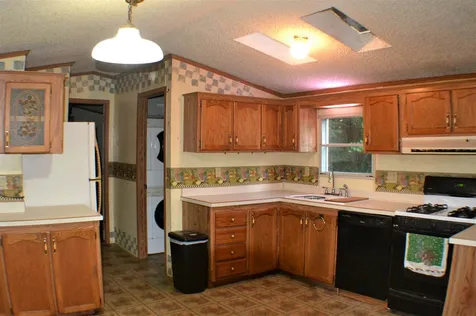 32 Bailey Drive Boscawen NH 03303