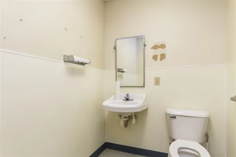 1329 Hooksett Road Hooksett NH 03106