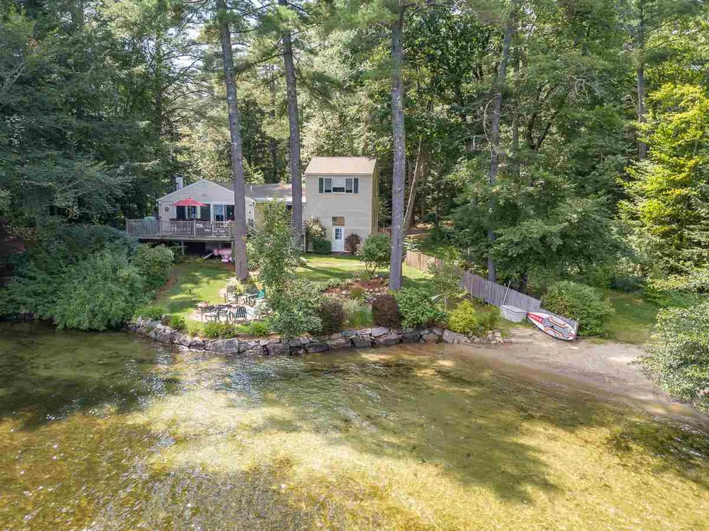 11 Stoney Brook Road Meredith NH 03253