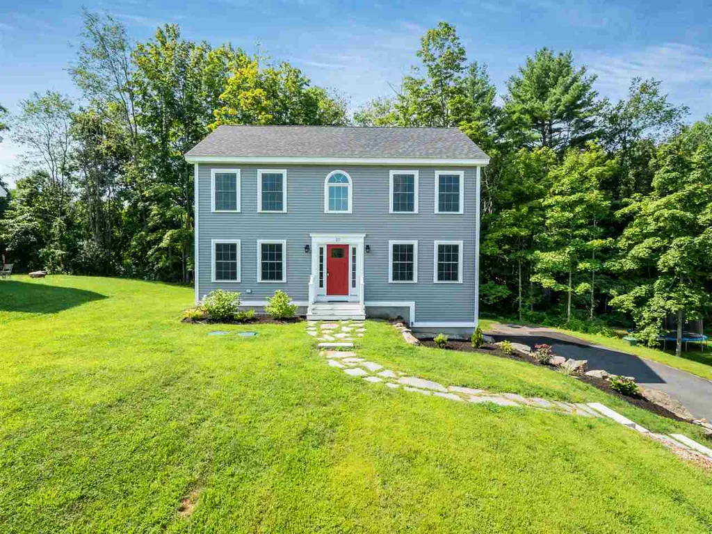 27 Wentworth Street Rollinsford NH 03869