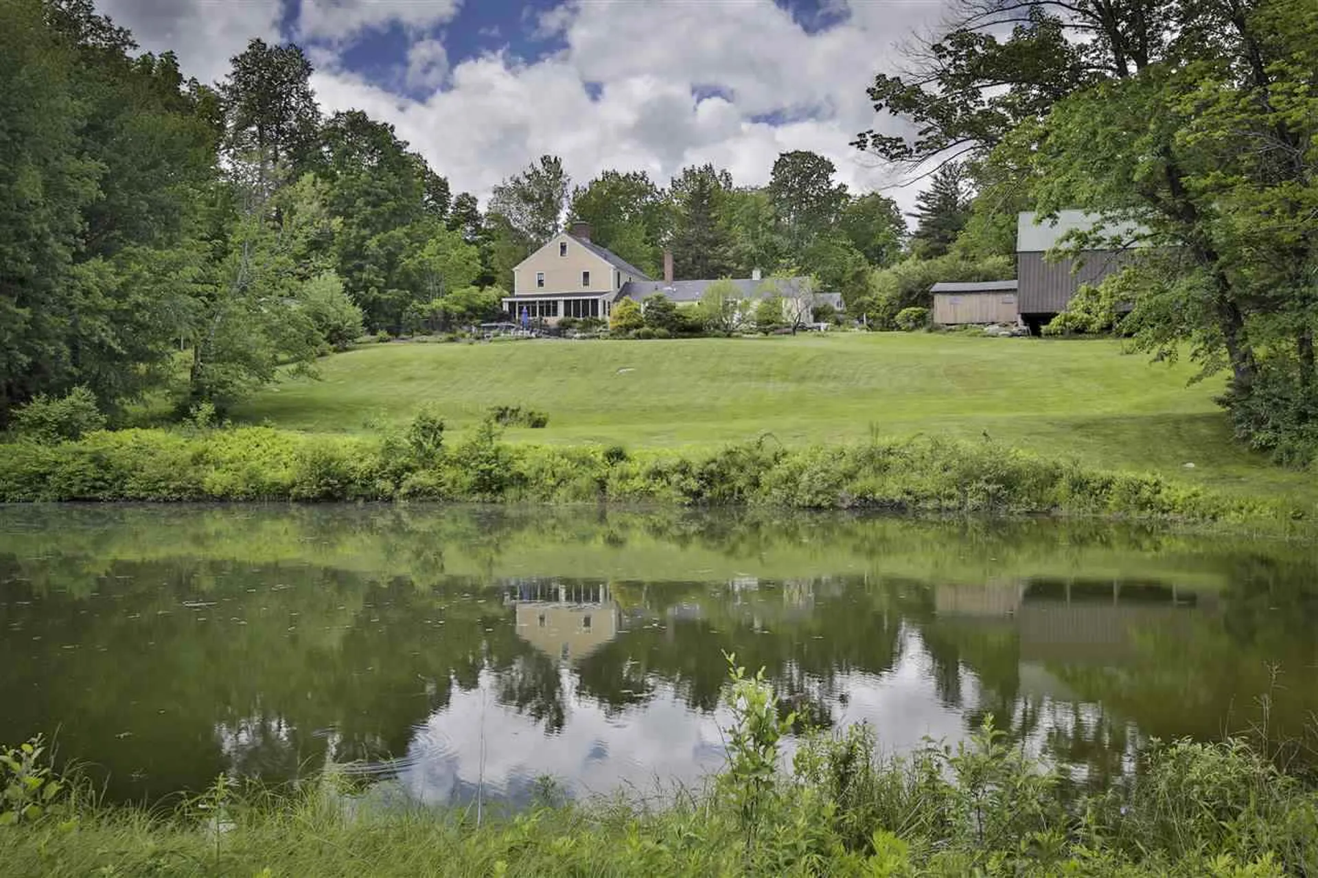 74 Stagecoach Road Wilton NH 03086