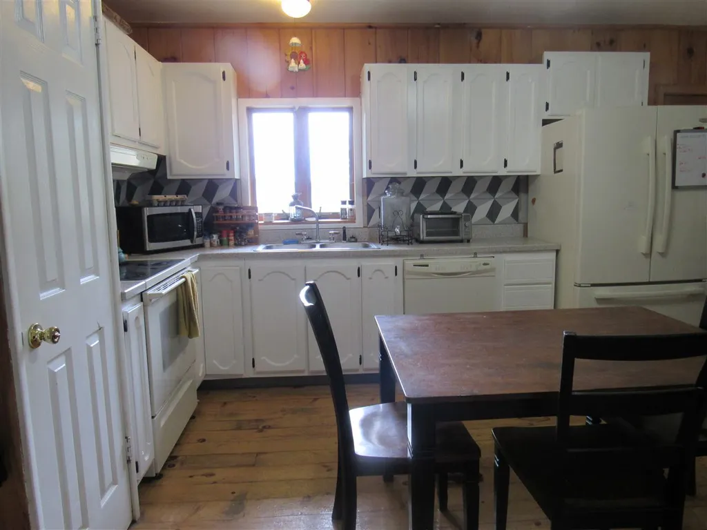 170 Veterinary Lane Brownington VT 05860