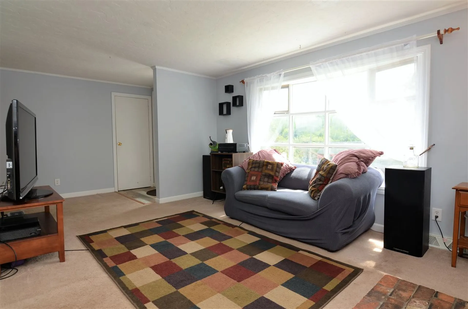 86 Waterloo Street Warner NH 03278