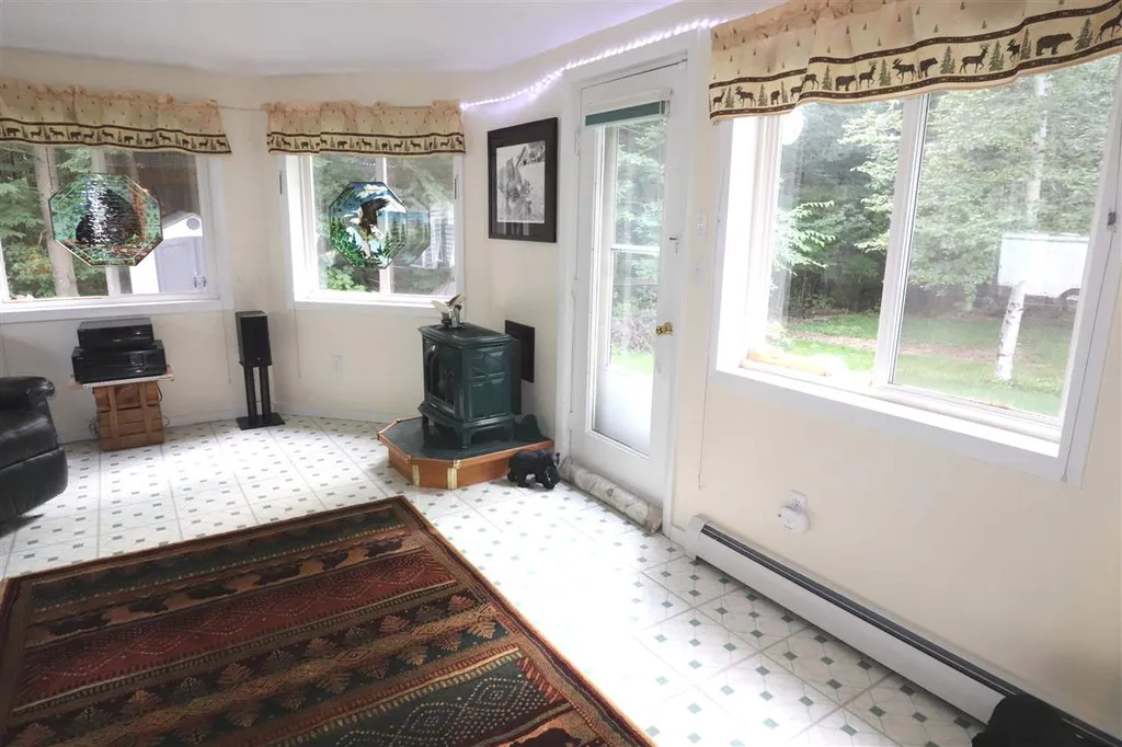 18 Louis Lane Lincoln NH 03251
