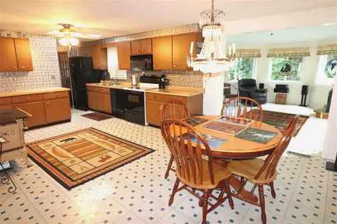18 Louis Lane Lincoln NH 03251