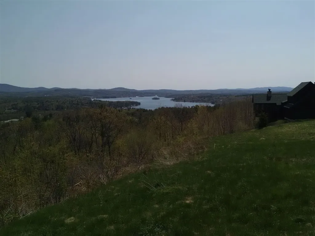 171 Akwa Vista Laconia NH 03246