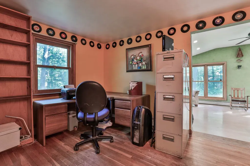23 Bowers Road Derry NH 03038