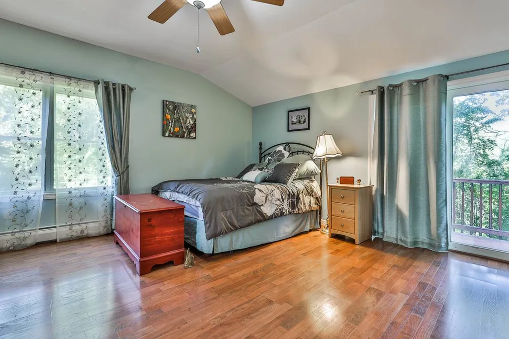 23 Bowers Road Derry NH 03038