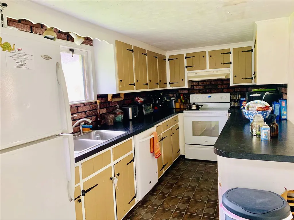 7 Valeska Lane Salem NH 03079
