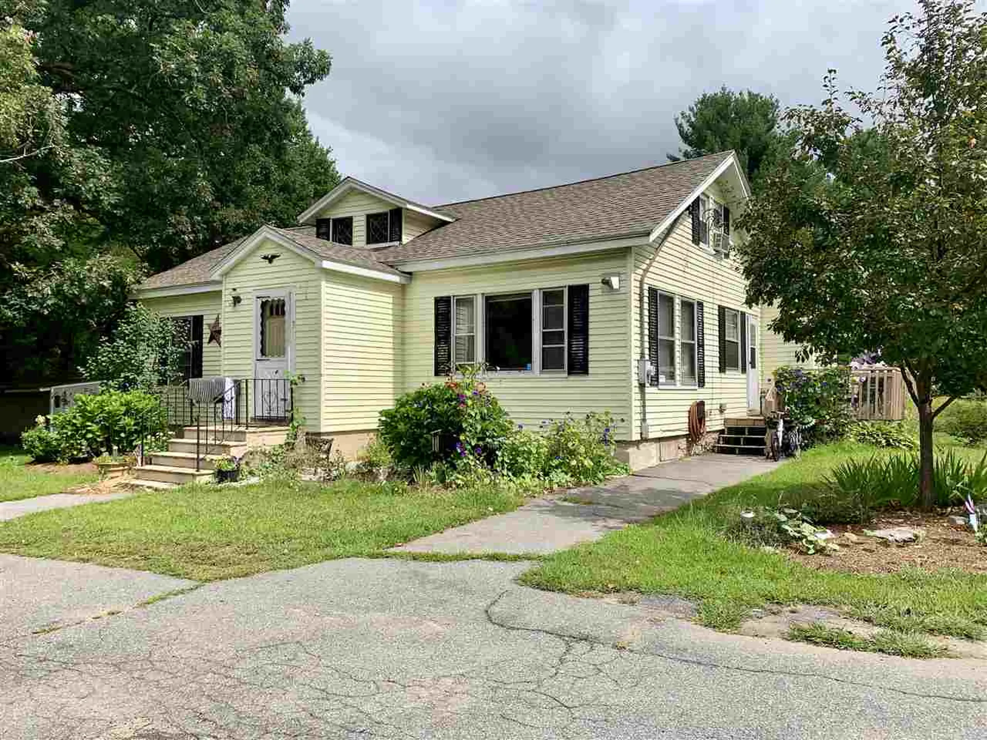 7 Valeska Lane Salem NH 03079