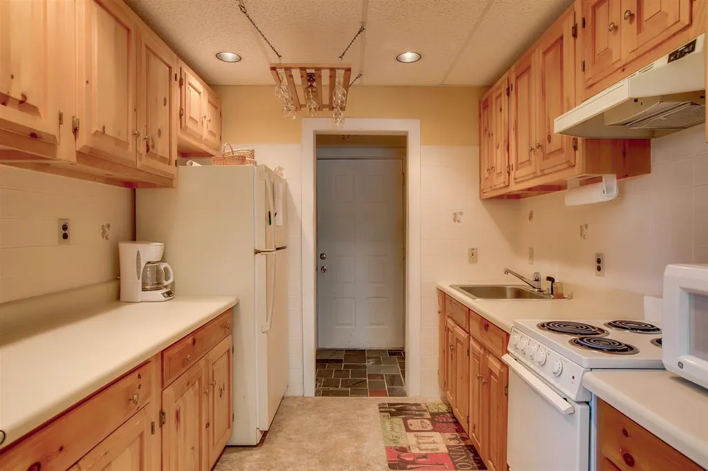 863 Halfmoon Pond Road Washington NH 03280