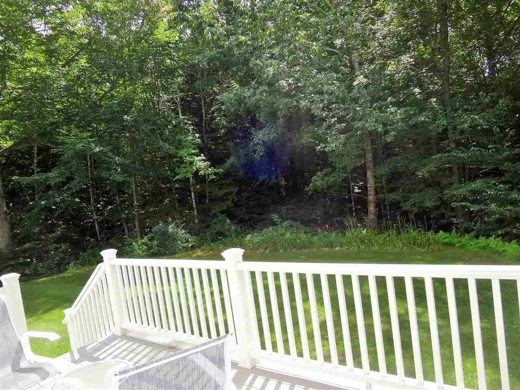 18 Clover Lane Barrington NH 03825