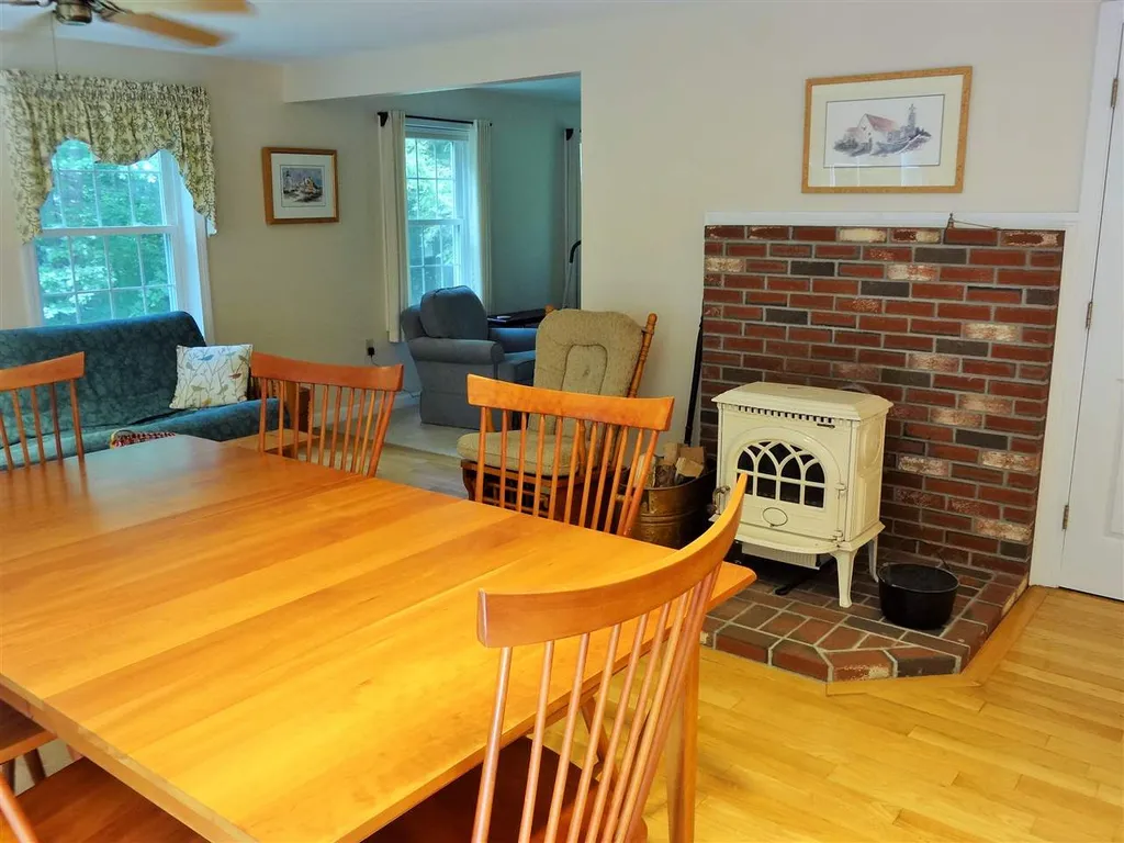 18 Clover Lane Barrington NH 03825