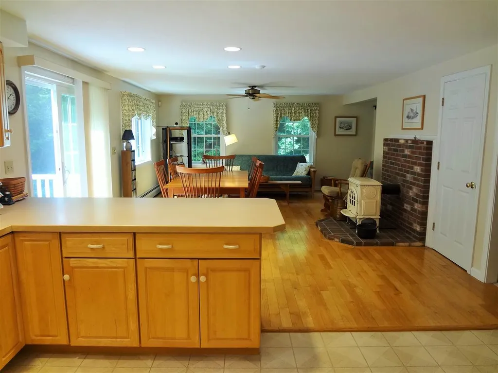 18 Clover Lane Barrington NH 03825