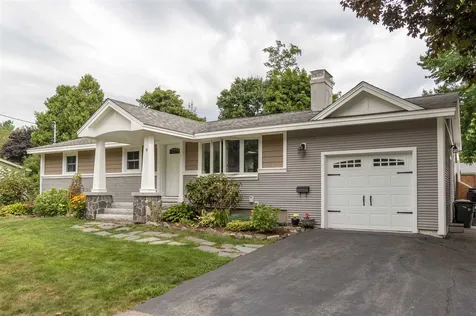 9 Suzanne Drive Portsmouth NH 03801