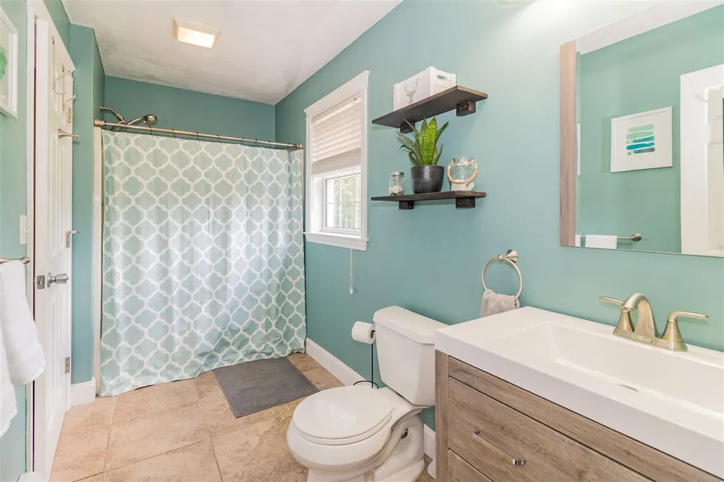 28 Shepherd Road Farmington NH 03835