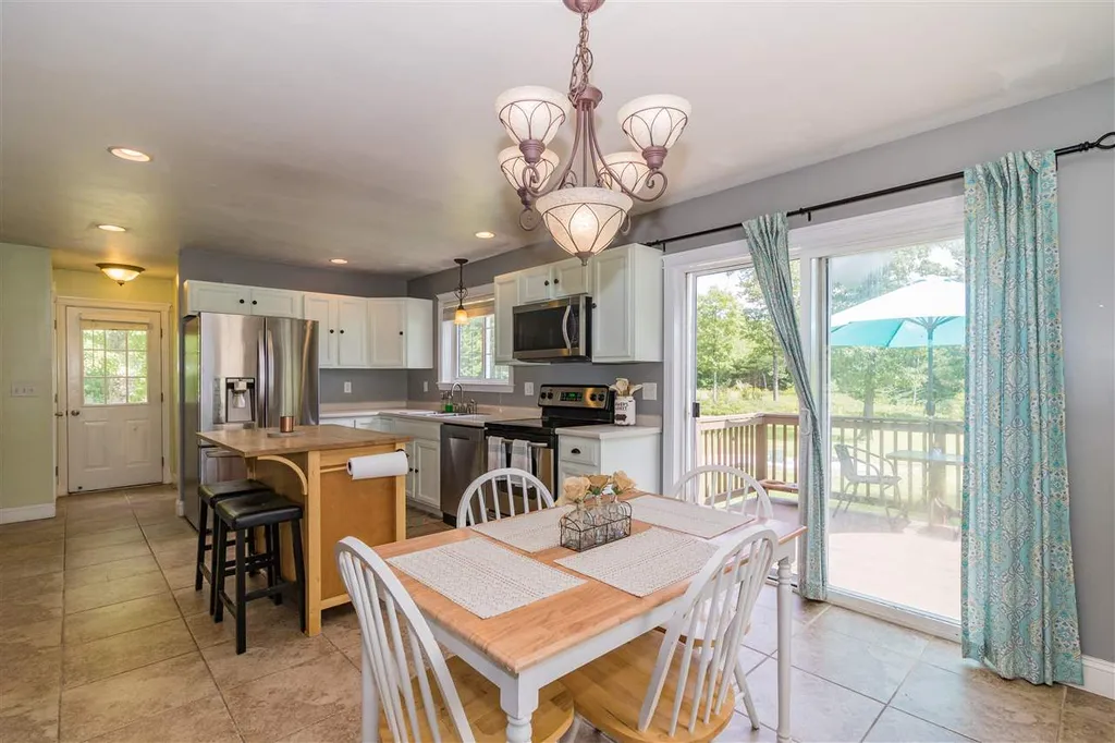 28 Shepherd Road Farmington NH 03835