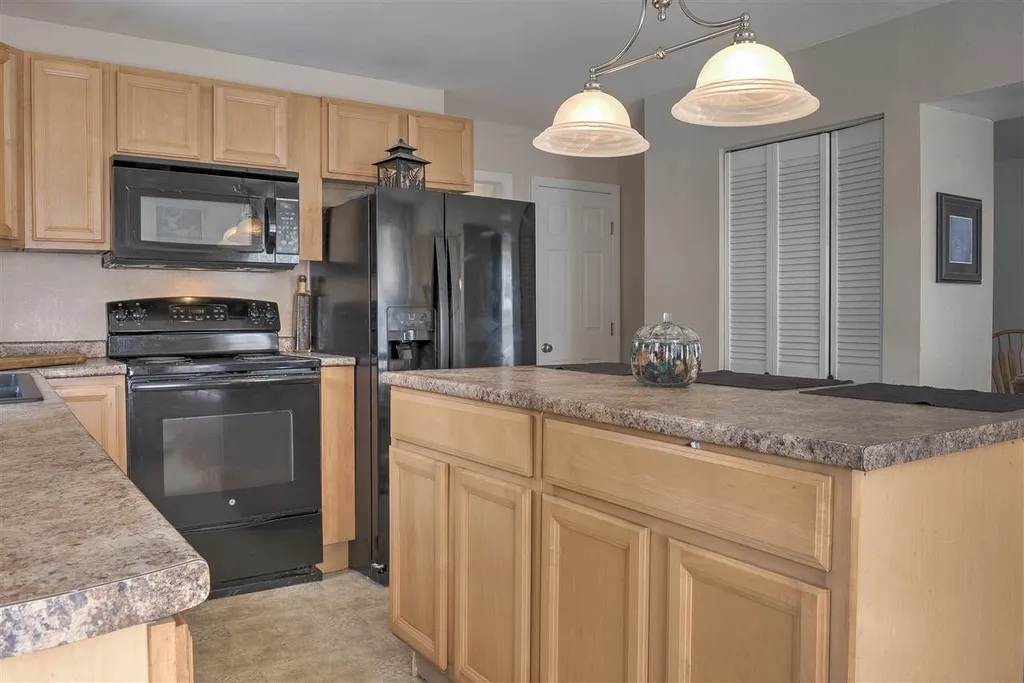 54 Russell Street Keene NH 03431