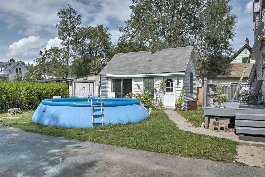 54 Russell Street Keene NH 03431