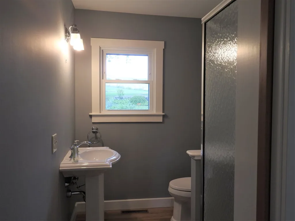 305 Bear Hill Road Hillsborough NH 03244