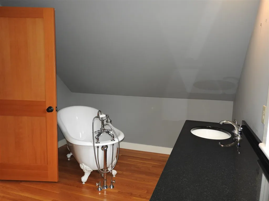305 Bear Hill Road Hillsborough NH 03244
