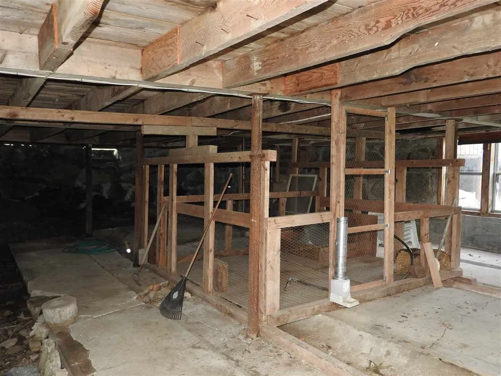 305 Bear Hill Road Hillsborough NH 03244