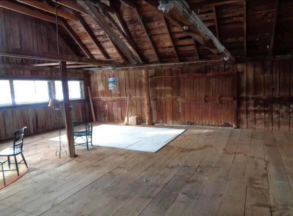 305 Bear Hill Road Hillsborough NH 03244