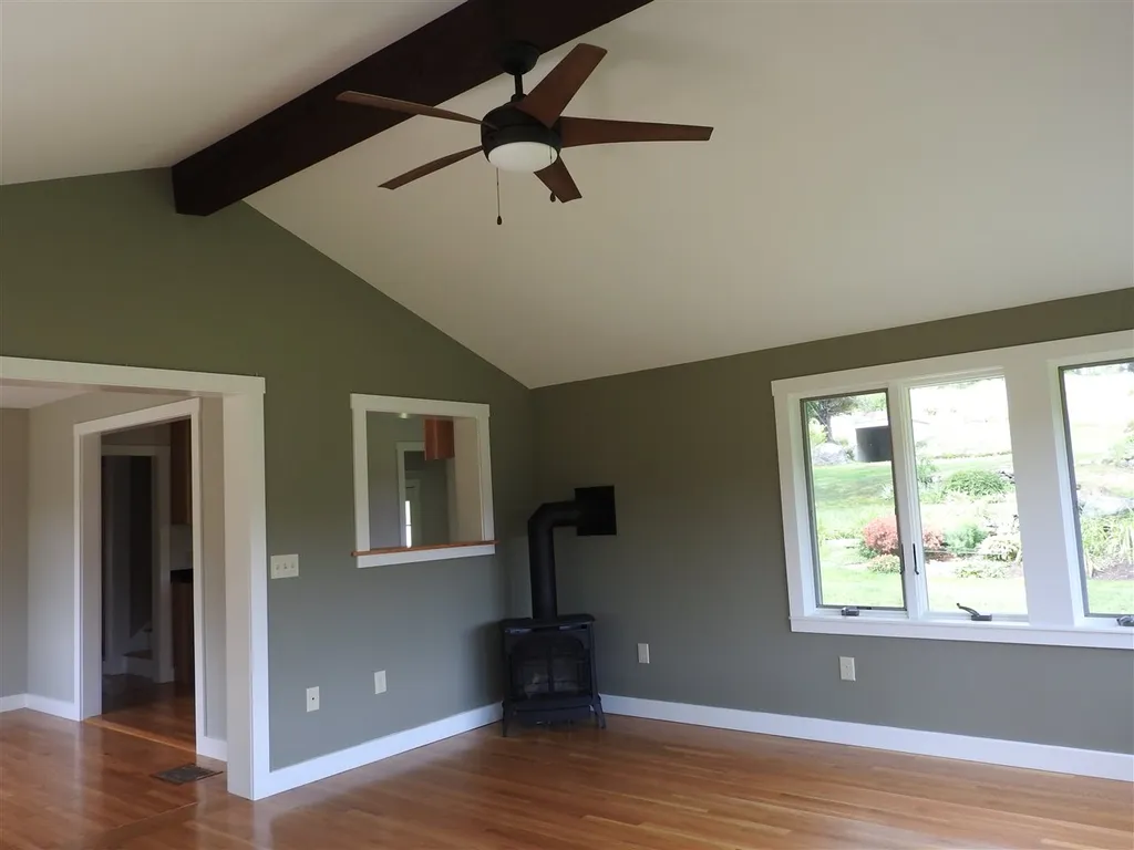 305 Bear Hill Road Hillsborough NH 03244