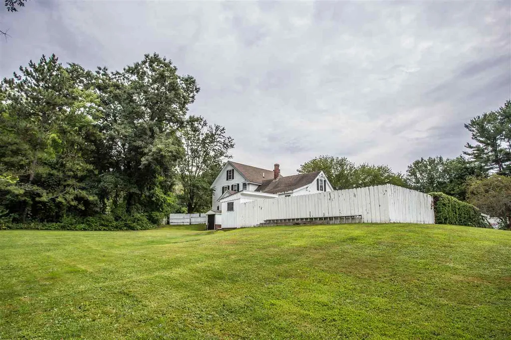 459 Mammoth Road Londonderry NH 03053