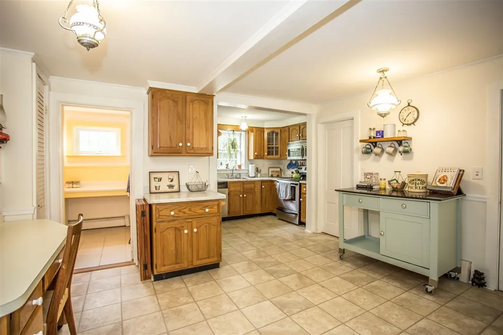 459 Mammoth Road Londonderry NH 03053