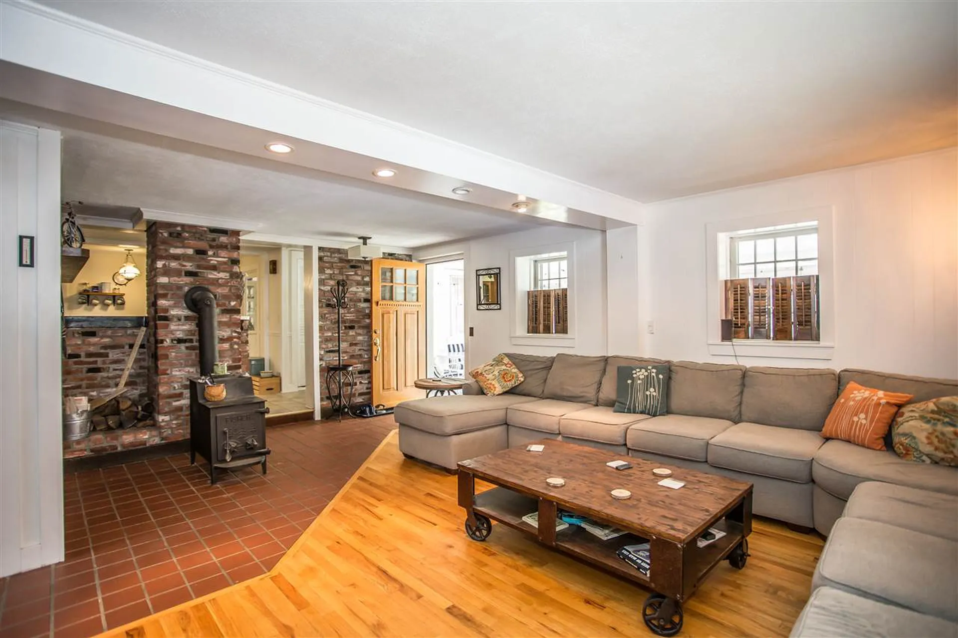 459 Mammoth Road Londonderry NH 03053