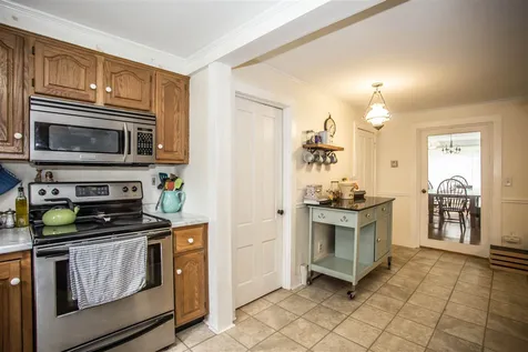 459 Mammoth Road Londonderry NH 03053