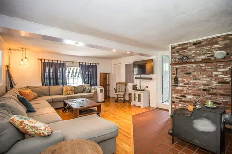 459 Mammoth Road Londonderry NH 03053