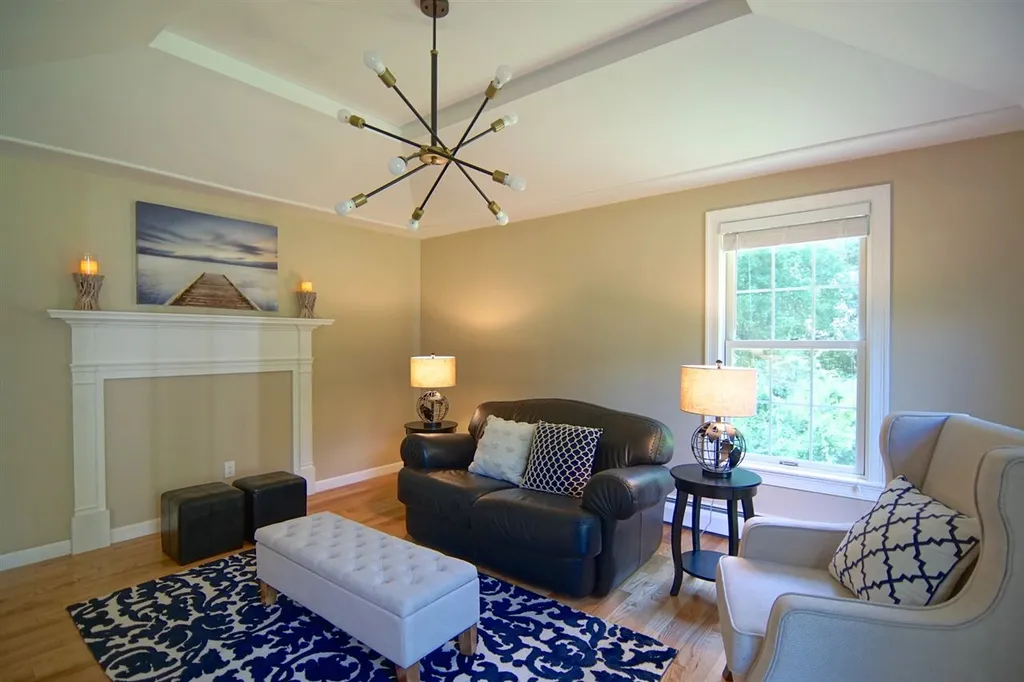 328 Lang Road Portsmouth NH 03801