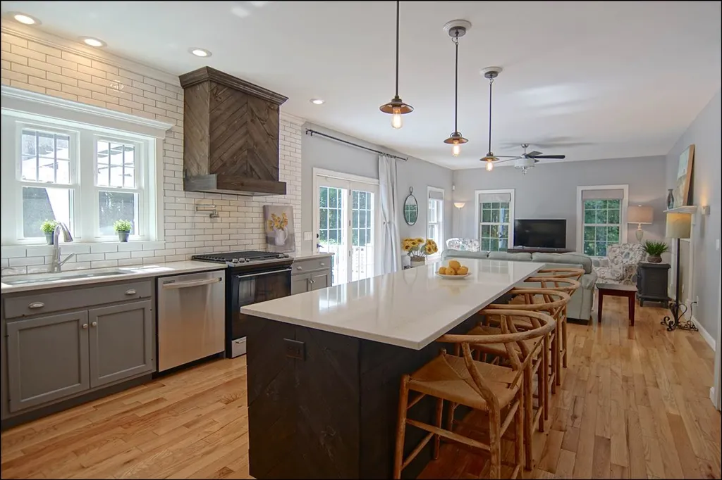 328 Lang Road Portsmouth NH 03801