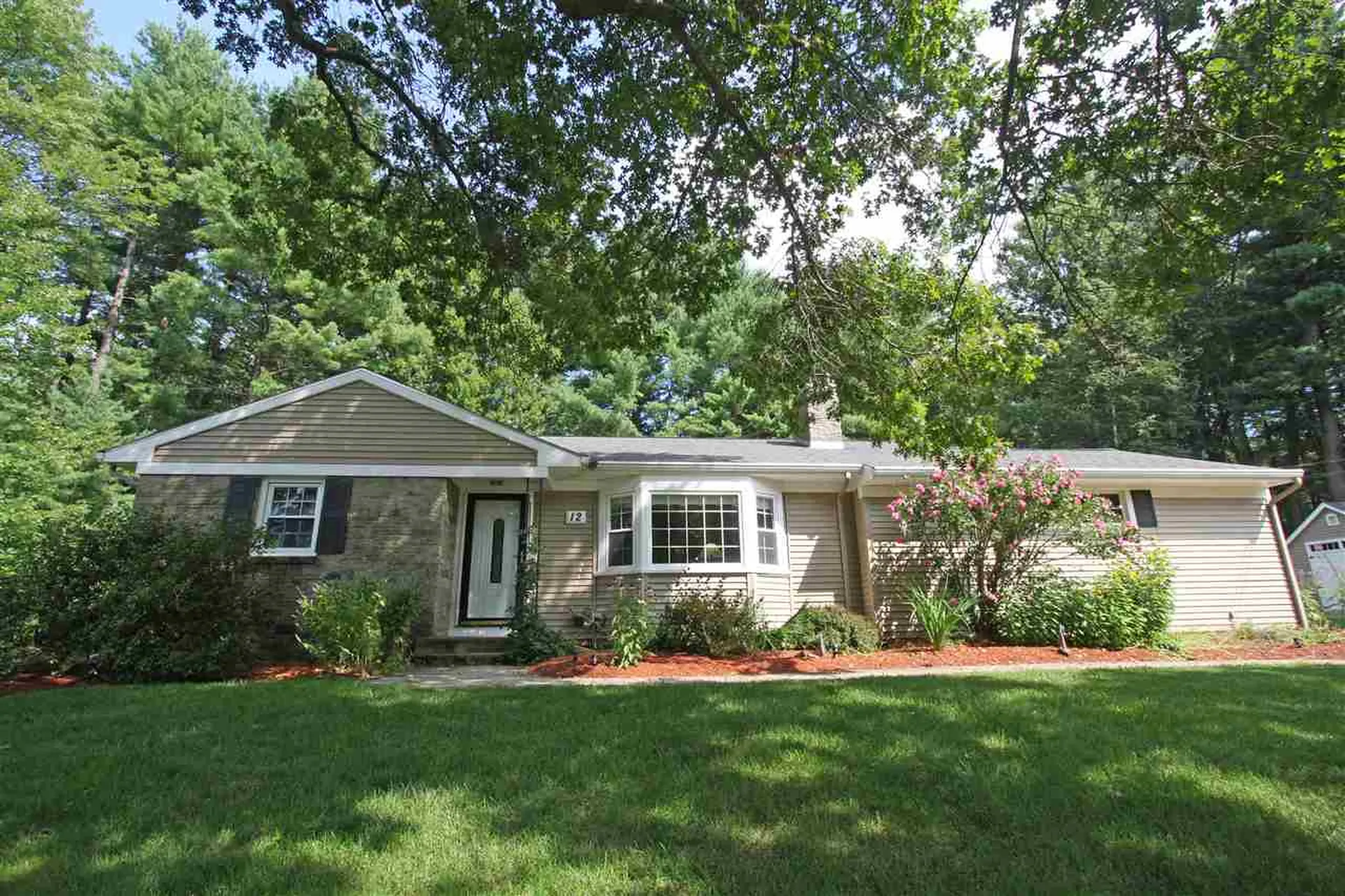 12 Kipling Street Nashua NH 03062