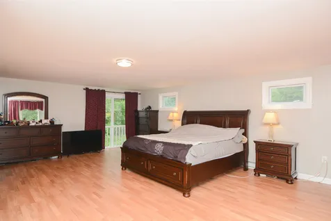 3 Lance Avenue Londonderry NH 03053