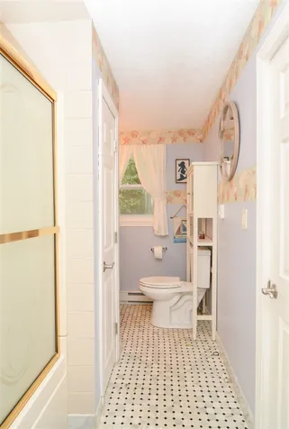 3 Lance Avenue Londonderry NH 03053