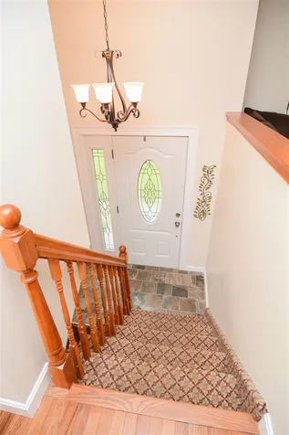3 Lance Avenue Londonderry NH 03053