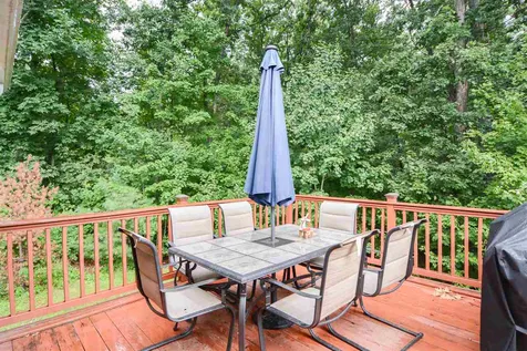 3 Lance Avenue Londonderry NH 03053